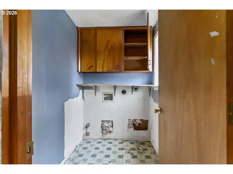 805 SE 197th Avenue Portland OR 97233