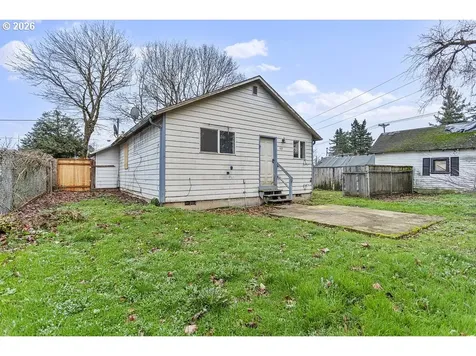 805 SE 197th Avenue Portland OR 97233