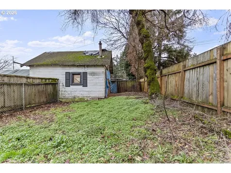805 SE 197th Avenue Portland OR 97233