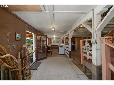 25 Fraser Road Tillamook OR 97141