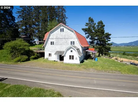 25 Fraser Road Tillamook OR 97141