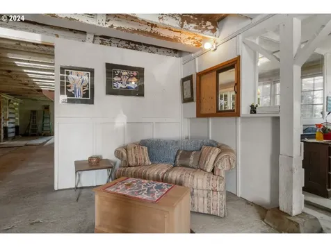 25 Fraser Road Tillamook OR 97141