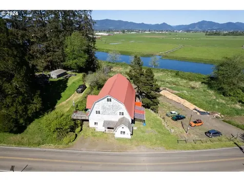 25 Fraser Road Tillamook OR 97141