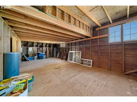 25 Fraser Road Tillamook OR 97141