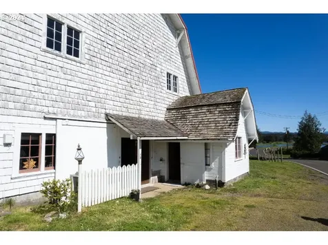 25 Fraser Road Tillamook OR 97141