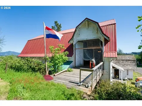 25 Fraser Road Tillamook OR 97141
