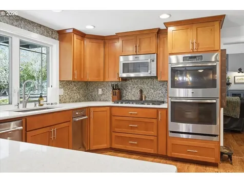 13606 NW 42nd Avenue Vancouver WA 98685