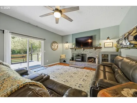 13606 NW 42nd Avenue Vancouver WA 98685