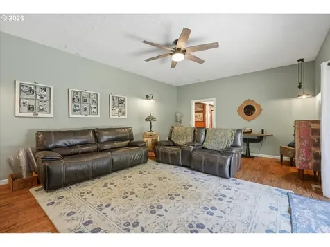 13606 NW 42nd Avenue Vancouver WA 98685
