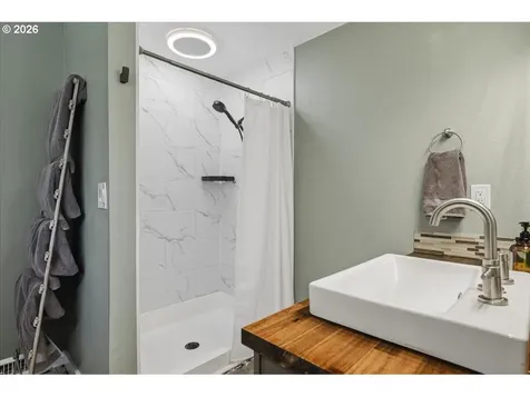 13606 NW 42nd Avenue Vancouver WA 98685