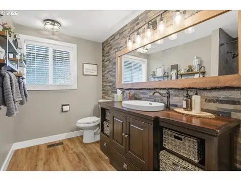 13606 NW 42nd Avenue Vancouver WA 98685