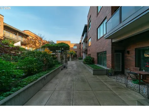 400 W 8th Street Vancouver WA 98660