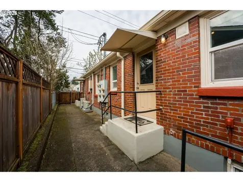 1432 N Bryant Street Portland OR 97217