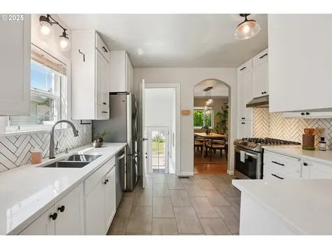 4423 SE 31st Avenue Portland OR 97202