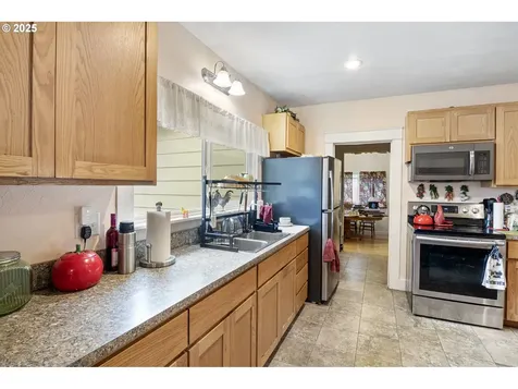 27403 State Highway 38 Elkton OR 97436