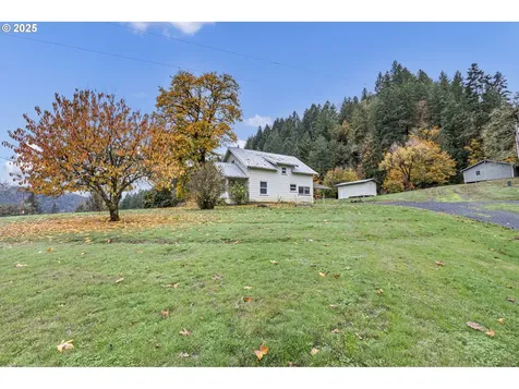 27403 State Highway 38 Elkton OR 97436