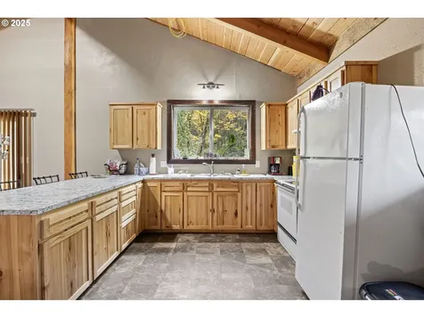 27403 State Highway 38 Elkton OR 97436