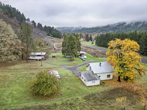 27403 State Highway 38 Elkton OR 97436