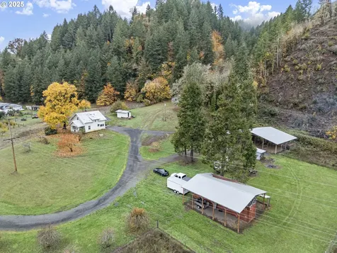 27403 State Highway 38 Elkton OR 97436