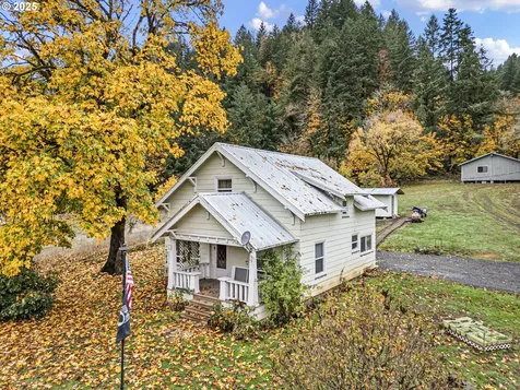 27403 State Highway 38 Elkton OR 97436