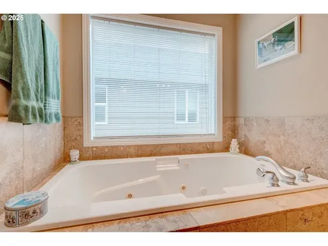 16710 NE 5th Street Vancouver WA 98684
