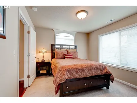 16710 NE 5th Street Vancouver WA 98684