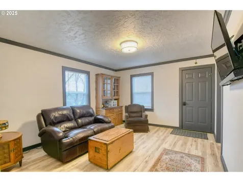 709 SW 8th Street Pendleton OR 97801