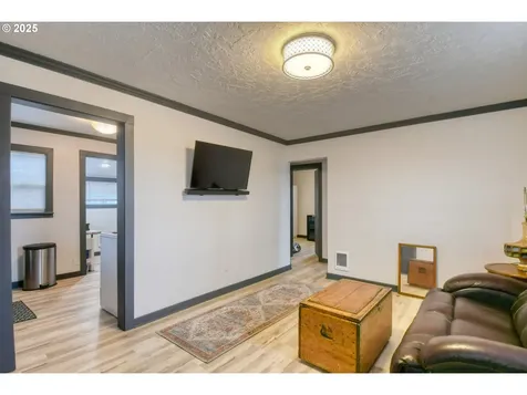 709 SW 8th Street Pendleton OR 97801