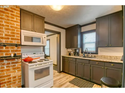 709 SW 8th Street Pendleton OR 97801