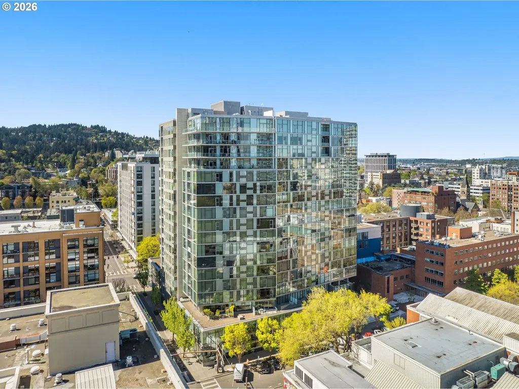 1221 SW 10th Avenue Portland OR 97205