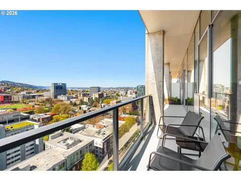 1221 SW 10th Avenue Portland OR 97205