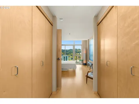 1221 SW 10th Avenue Portland OR 97205