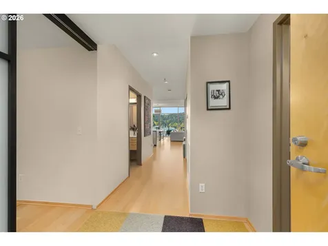 1221 SW 10th Avenue Portland OR 97205