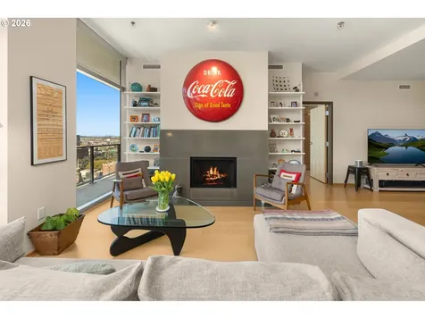 1221 SW 10th Avenue Portland OR 97205