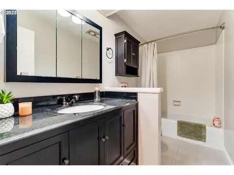 2915 Chuckanut Street Eugene OR 97408