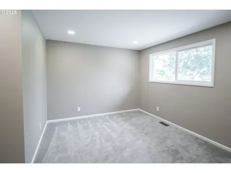 2915 Chuckanut Street Eugene OR 97408