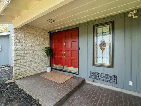 2915 Chuckanut Street Eugene OR 97408
