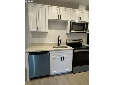 3823 SE 52nd Avenue Portland OR 97206