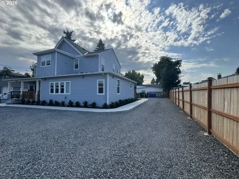 3823 SE 52nd Avenue Portland OR 97206