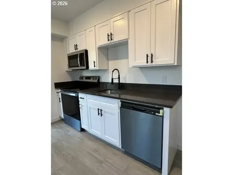 3823 SE 52nd Avenue Portland OR 97206