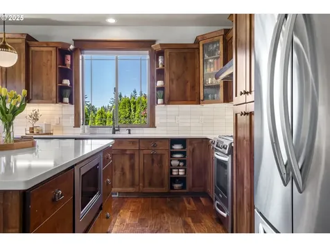 977 Marylhurst Circle West Linn OR 97068
