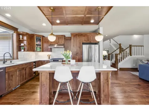 977 Marylhurst Circle West Linn OR 97068