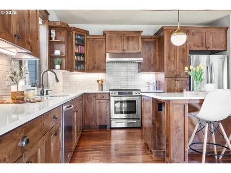 977 Marylhurst Circle West Linn OR 97068