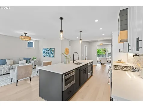 5834 N Atlantic Avenue Portland OR 97217