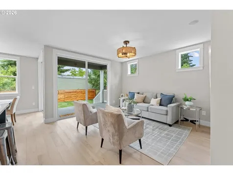 5834 N Atlantic Avenue Portland OR 97217