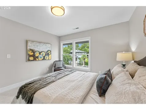 5834 N Atlantic Avenue Portland OR 97217