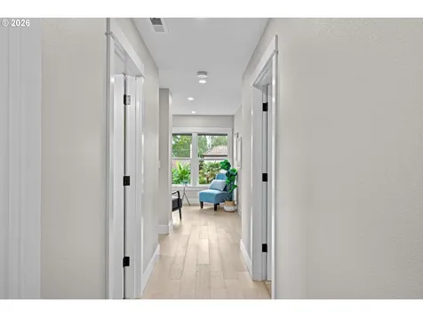 5834 N Atlantic Avenue Portland OR 97217