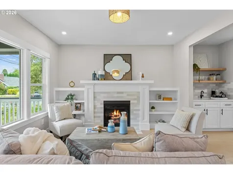 5834 N Atlantic Avenue Portland OR 97217
