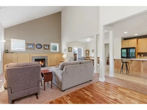 1607 Wood Duck Street Silverton OR 97381