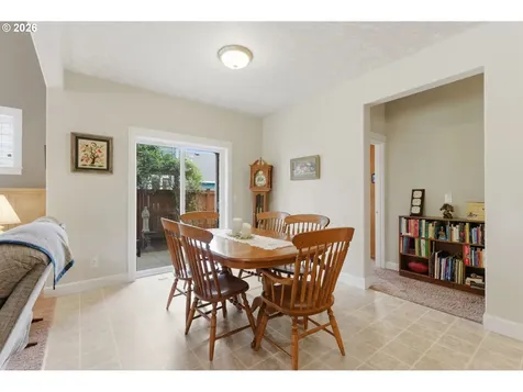 1607 Wood Duck Street Silverton OR 97381